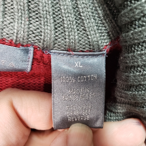 Oscar De La Renta Men's Red Cotton ¼ Zip Sweater - Picture 5 of 5